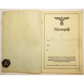 Ahnenpaß - Blutsverwandtschaftspaß des 3. Reiches, ausgestellt vom Zentralverlag der NSDAP. Espenlaub militaria